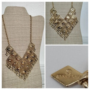 Sarah Coventry Gold Tone Filigree Chevron Bib Necklace